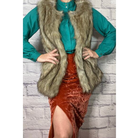 NWT LOFT Glam/Avant Garde/Mobwife/Boho Faux Fur Vest - Picture 1 of 8